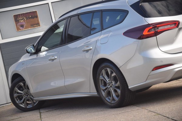 Ford FOCUS Wagon 1.0 EcoBoost Hybrid ST Line