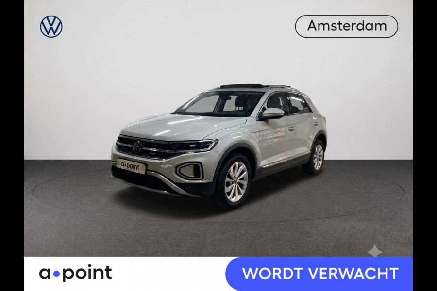 Volkswagen T-Roc 1.5 TSI Style 150 pk Automaat (DSG) | Navigatie via App | Panoramadak | Trekhaak (afneembaar) | Parkeersensoren (Park assist) | Achteruitrijcamera | Keyless pakket |