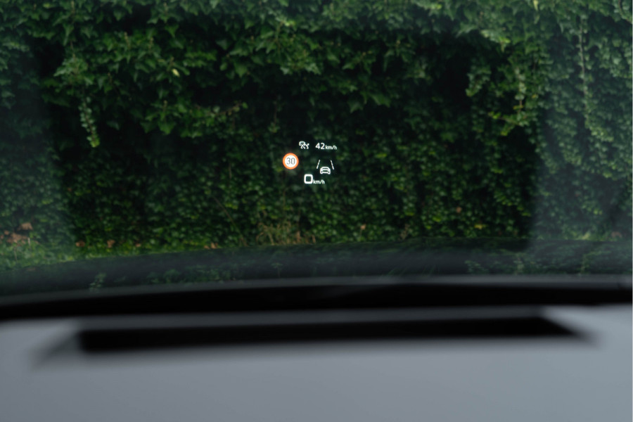 Audi e-tron S Quattro 371 kW / 360 Top View/ Softclose/ Head-up Display/ B&O/ Trekhaak/ Panoramadak/ 371kW (505 pk)