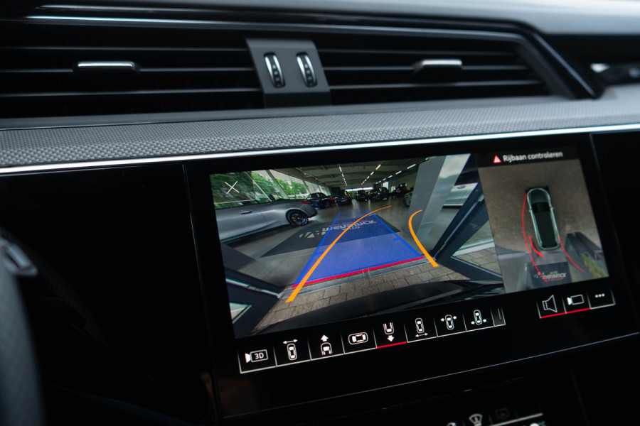 Audi e-tron S Quattro 371 kW / 360 Top View/ Softclose/ Head-up Display/ B&O/ Trekhaak/ Panoramadak/ 371kW (505 pk)