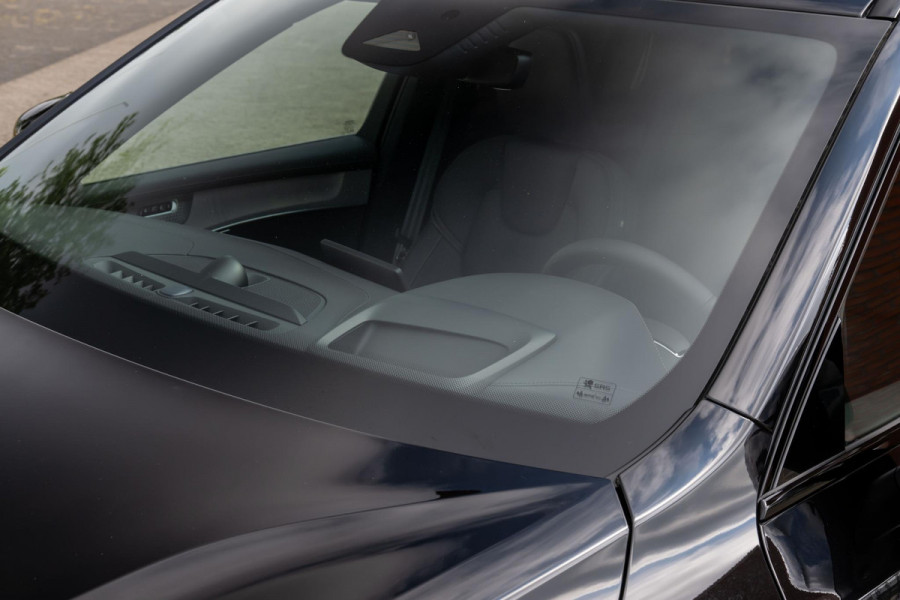 Volvo XC90 2.0 T8 Plug-in hybrid AWD Ultra Dark Alle Opties