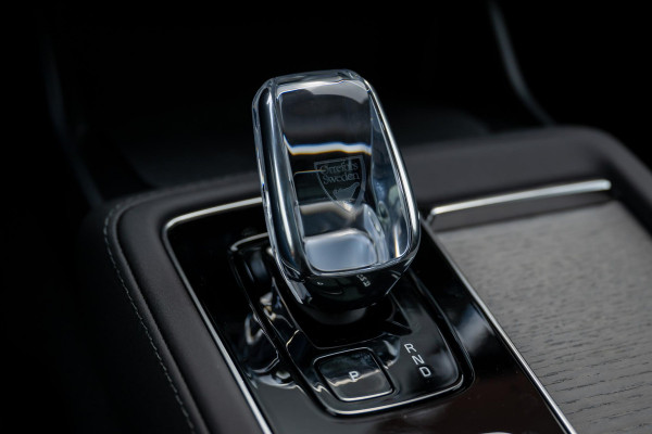 Volvo XC90 2.0 T8 Plug-in hybrid AWD Ultra Dark Alle Opties