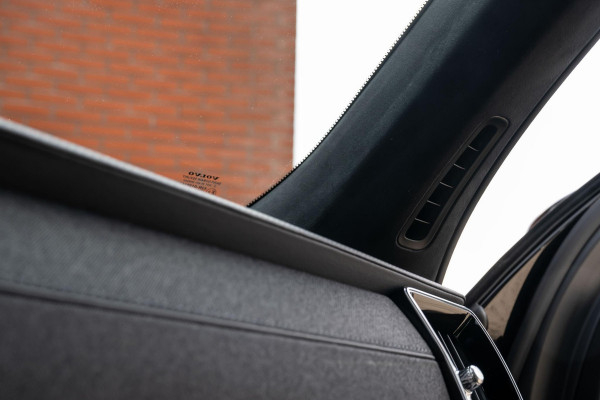 Volvo XC90 2.0 T8 Plug-in hybrid AWD Ultra Dark Alle Opties