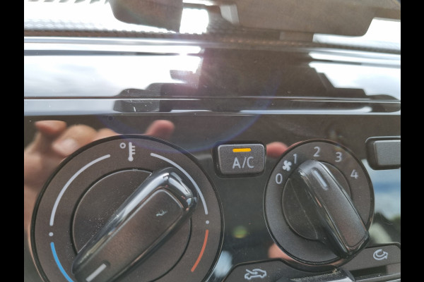 Volkswagen up! 1.0 BMT move up! ✅NETTE AUTO ✅5-DEURS ✅AIRCO