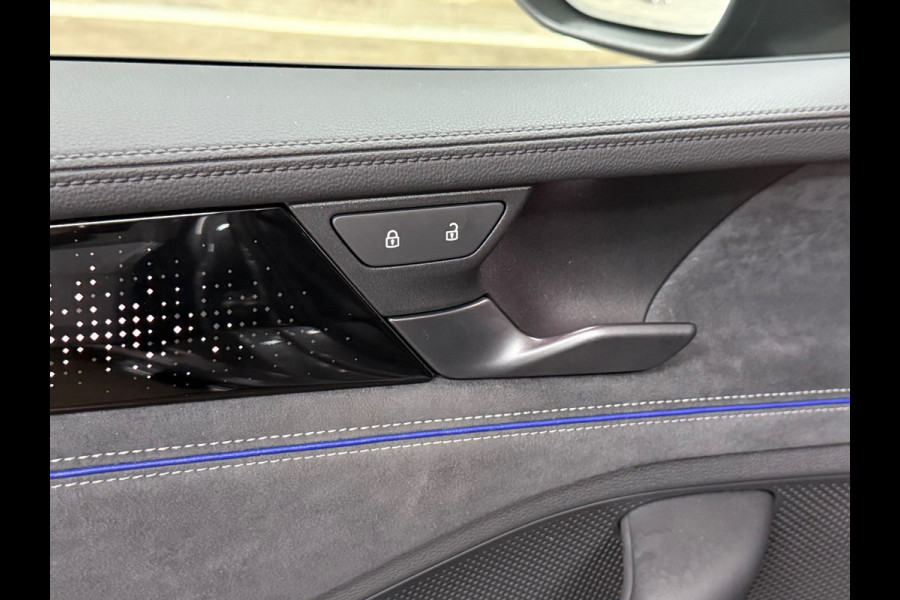 Volkswagen Passat Variant 1.5 eHybrid R-Line Edition|fabr. garantie tot 2030|272PK|Pano|Matrix LED| H&K Sound | Massage | Trekhaak