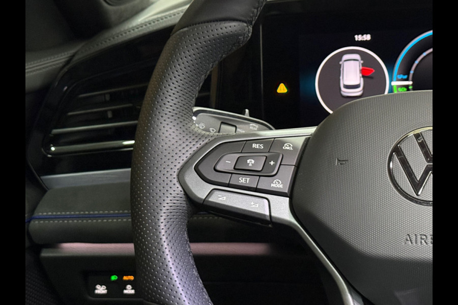 Volkswagen Passat Variant 1.5 eHybrid R-Line Edition|fabr. garantie tot 2030|272PK|Pano|Matrix LED| H&K Sound | Massage | Trekhaak