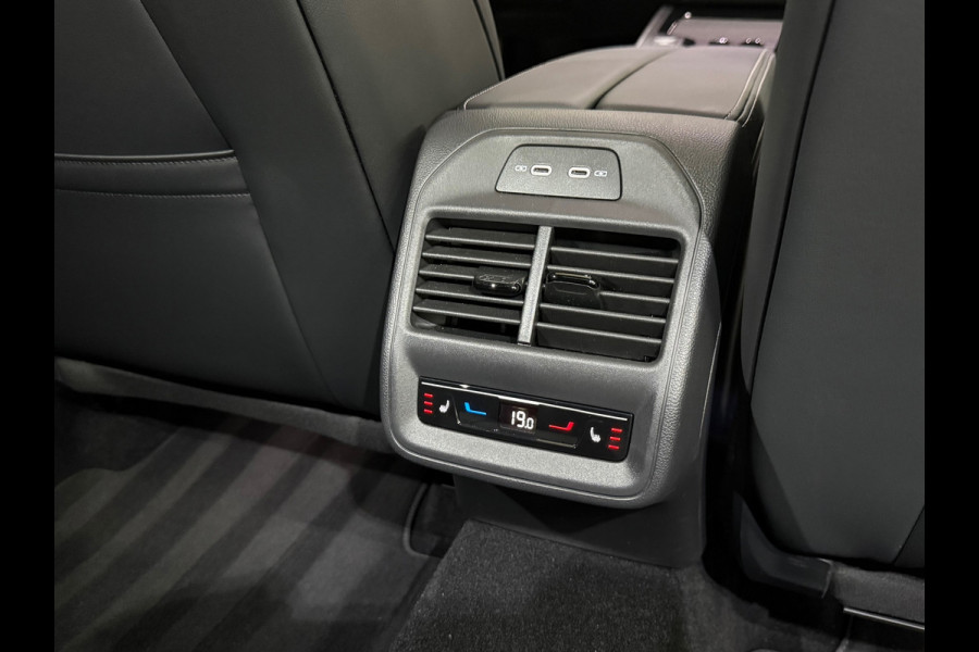 Volkswagen Passat Variant 1.5 eHybrid R-Line Edition|fabr. garantie tot 2030|272PK|Pano|Matrix LED| H&K Sound | Massage | Trekhaak