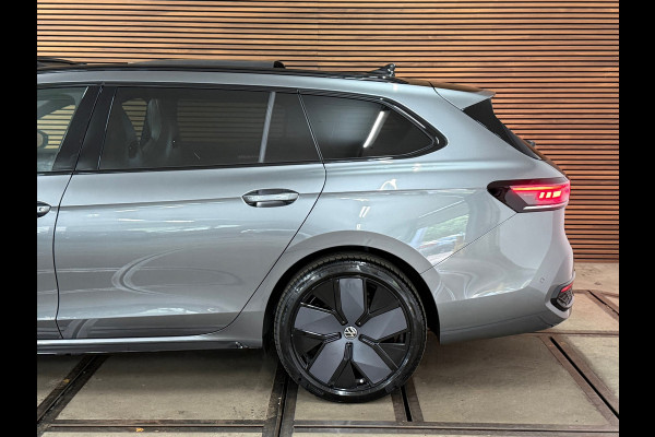 Volkswagen Passat Variant 1.5 eHybrid R-Line Edition|fabr. garantie tot 2030|272PK|Pano|Matrix LED| H&K Sound | Massage | Trekhaak