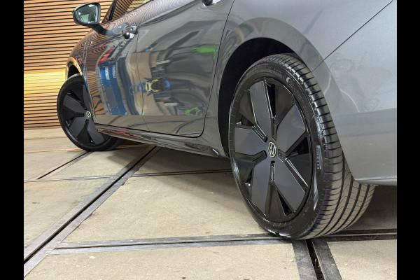 Volkswagen Passat Variant 1.5 eHybrid R-Line Edition|fabr. garantie tot 2030|272PK|Pano|Matrix LED| H&K Sound | Massage | Trekhaak