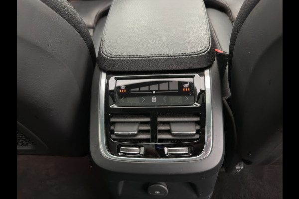 Volvo XC90 2.0 T8 Recharge AWD Inscription ExclusiveV [7-Pers.] (Plug-in) Aut. *PANO | HEAD-UP | LEATHER | FULL-LED | BOWERS&WILKINS | MEMORY-PACK | HEATED-SPORTSEATS | BLIND-SPOT | DIGI-COCKPIT | NAVI-FULLMAP | PRIVACY-GLASS | CAMERA | ECC | PDC | 20''ALU | TOWBAR