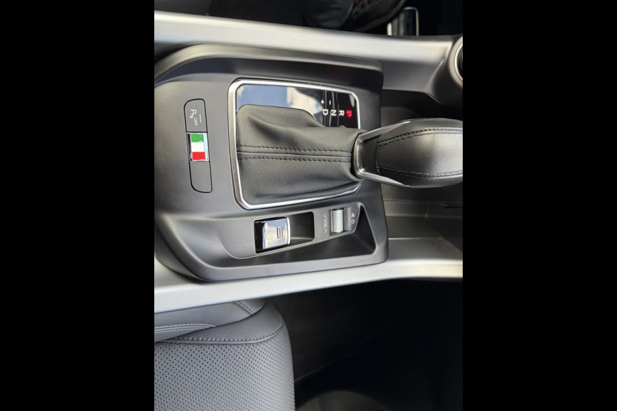 Alfa Romeo Tonale 1.5T Hybrid 160 Veloce | Leren bekleding | Stoelverwarming/Ventilatie | Sport onderstel instelbaar |