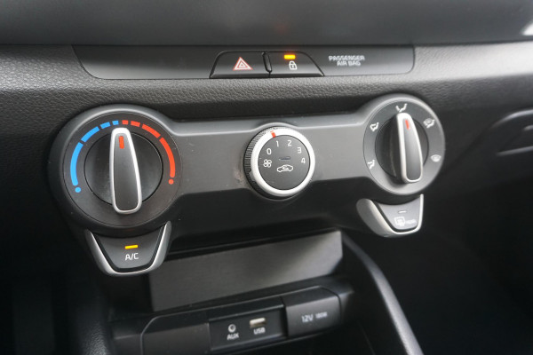 Kia Stonic 1.0 T-GDi 120PK/Dynamic/Automaat/17Inch.LMV/ Camera.