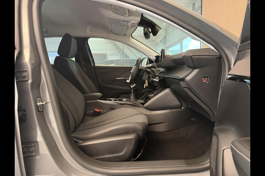 Peugeot 208 1.2 PureTech 100 PK Allure Pack | 360 Camera | BLiS | Adapt. Cruise | Carplay | Stoelverw. | Incl. garantie