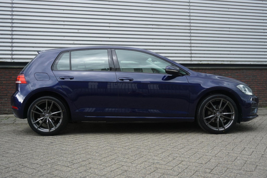 Volkswagen Golf 1.0 TSI 115PK/Camera/18Inch.LMV.Nieuw!/CARPLAY.