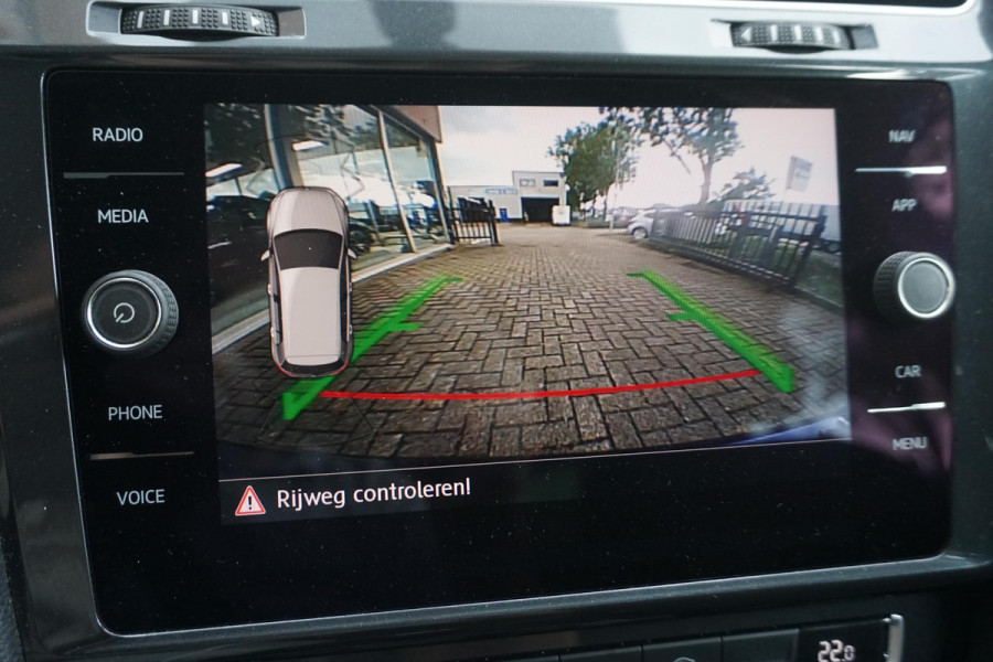 Volkswagen Golf 1.0 TSI 115PK/Camera/18Inch.LMV.Nieuw!/CARPLAY.