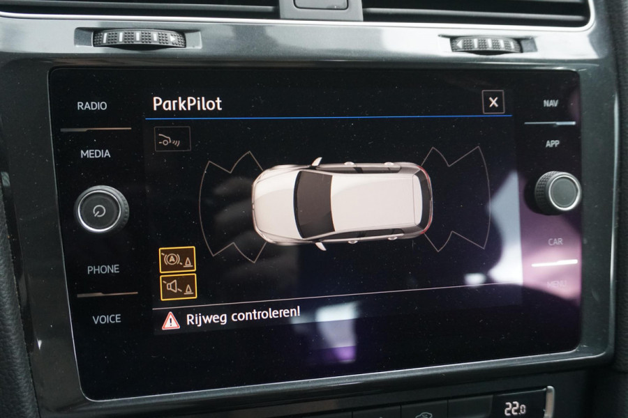Volkswagen Golf 1.0 TSI 115PK/Camera/18Inch.LMV.Nieuw!/CARPLAY.