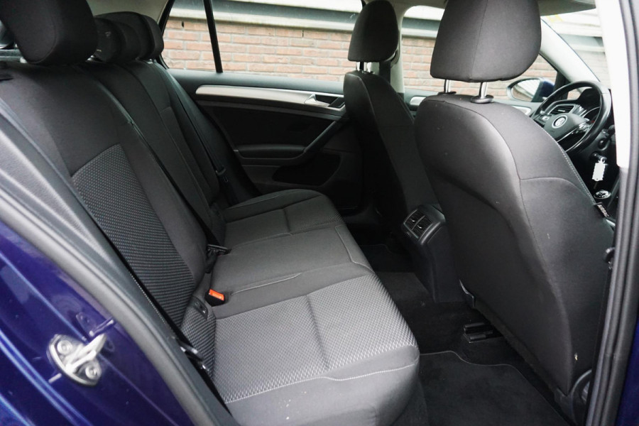 Volkswagen Golf 1.0 TSI 115PK/Camera/18Inch.LMV.Nieuw!/CARPLAY.