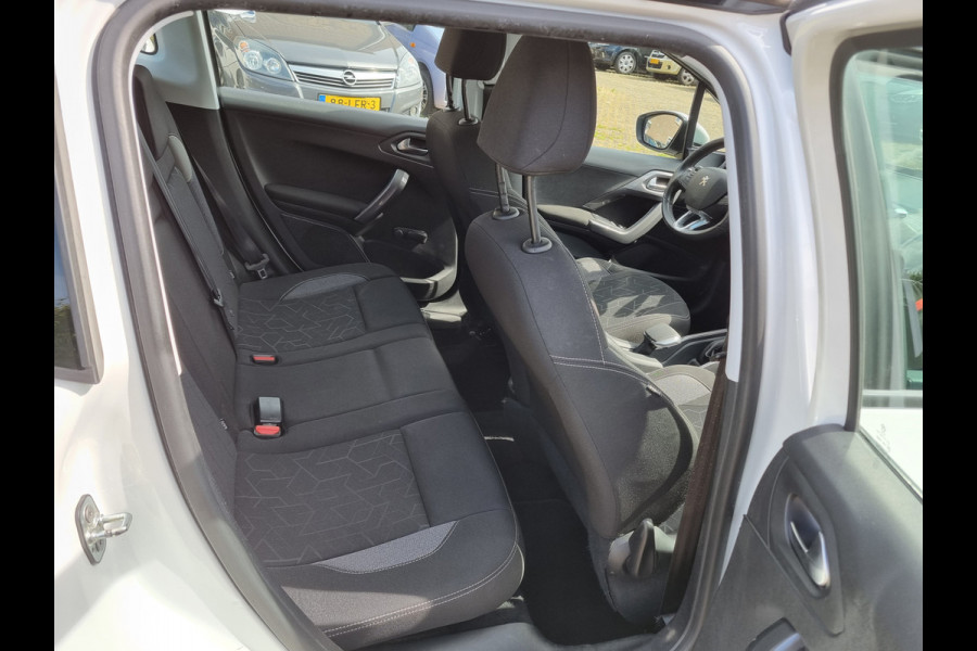 Peugeot 2008 1.2 PureTech Blue Lion ✅NIEUWE APK ✅TREKHAAK