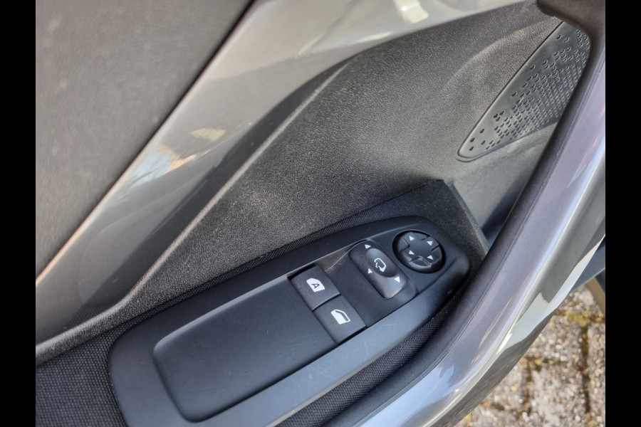 Peugeot 2008 1.2 PureTech Blue Lion ✅NIEUWE APK ✅TREKHAAK