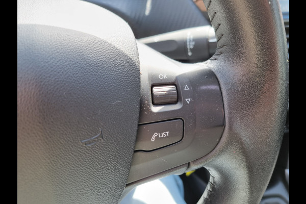 Peugeot 2008 1.2 PureTech Blue Lion ✅NIEUWE APK ✅TREKHAAK