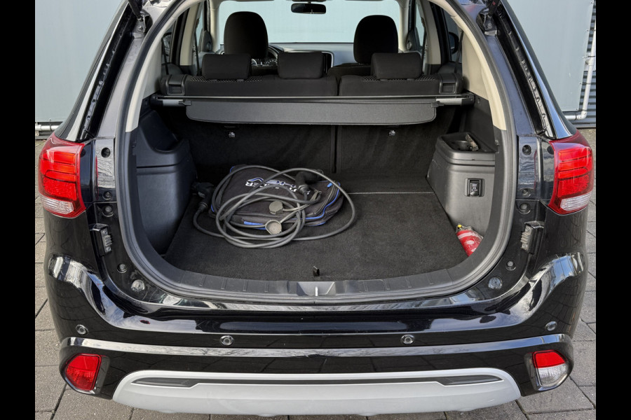 Mitsubishi Outlander BWJ 2021 | 2.4 225PK PHEV Pure | CLIMA | NAVI | STOELVERW | CAMERA A | CARPLAY |