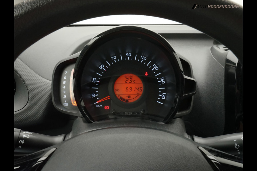 Citroën C1 1.0 VTi Feel (APPLE CARPLAY,PARKEERSENSOREN,LED VERLICHTING,CRUISE,AIRCO,COMFORT-STOELEN,TOPCONDITIE)