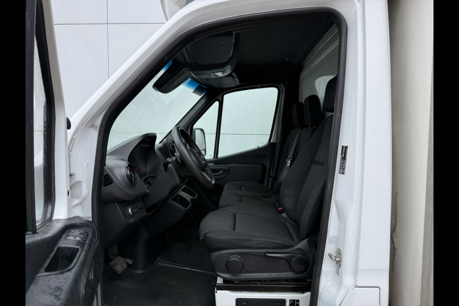 Mercedes-Benz Sprinter 515 1.9 CDI 150PK Automaat Laadklep Bakwagen Dubbellucht Climate Control Cruise Control Apple Carplay Koffer Meubelbak