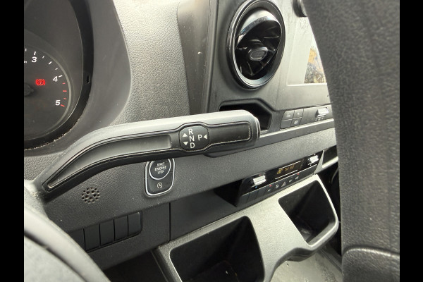 Mercedes-Benz Sprinter 515 1.9 CDI 150PK Automaat Laadklep Bakwagen Dubbellucht Climate Control Cruise Control Apple Carplay Koffer Meubelbak