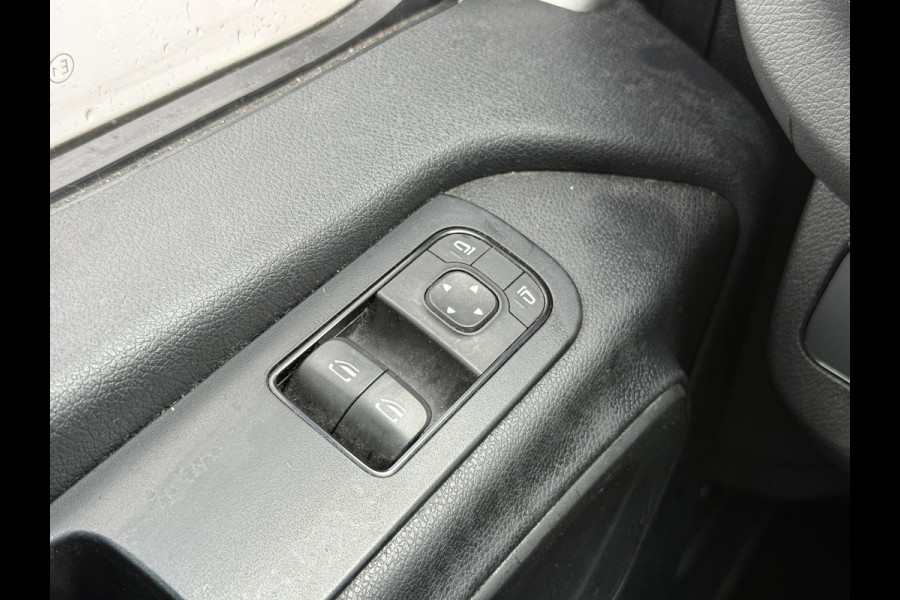 Mercedes-Benz Sprinter 515 1.9 CDI 150PK Automaat Laadklep Bakwagen Dubbellucht Climate Control Cruise Control Apple Carplay Koffer Meubelbak