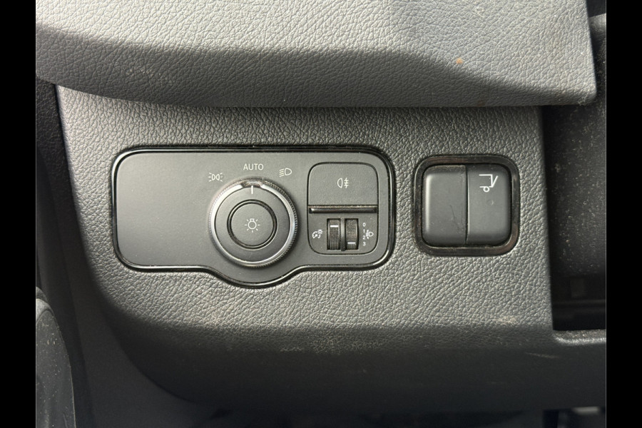 Mercedes-Benz Sprinter 515 1.9 CDI 150PK Automaat Laadklep Bakwagen Dubbellucht Climate Control Cruise Control Apple Carplay Koffer Meubelbak