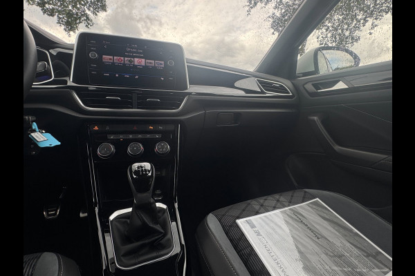 Volkswagen T-Roc 1.0 TSI R-Line Afneembare trekhaak | IQ Light | Carplay | Verwarmde voorstoelen | Acc | Pdc