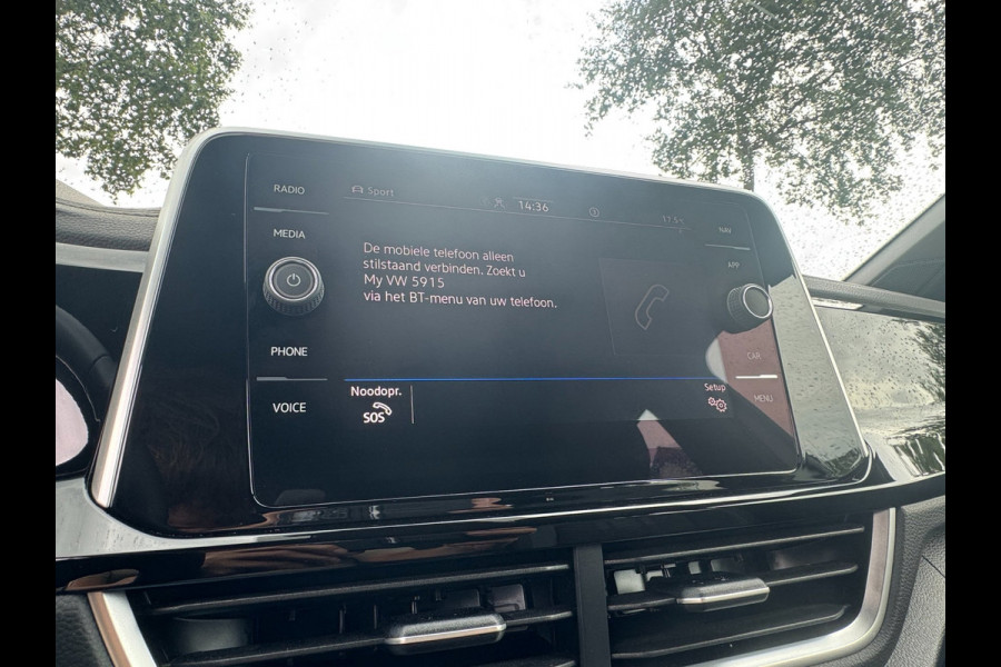 Volkswagen T-Roc 1.0 TSI R-Line Afneembare trekhaak | IQ Light | Carplay | Verwarmde voorstoelen | Acc | Pdc