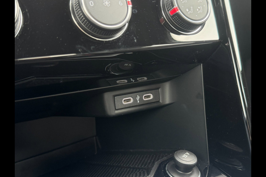 Volkswagen T-Roc 1.0 TSI R-Line Afneembare trekhaak | IQ Light | Carplay | Verwarmde voorstoelen | Acc | Pdc