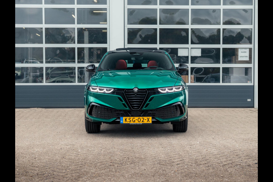 Alfa Romeo Tonale 1.3 Ibrida Plug-In Q4 270pk AWD Veloce | Teck Pack | Schuif/Kanteldak | Harman Kardon | 20"  | Bicolore