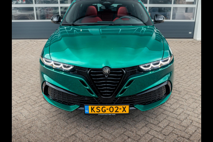 Alfa Romeo Tonale 1.3 Ibrida Plug-In Q4 270pk AWD Veloce | Teck Pack | Schuif/Kanteldak | Harman Kardon | 20"  | Bicolore