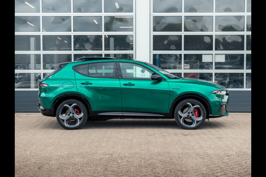 Alfa Romeo Tonale 1.3 Ibrida Plug-In Q4 270pk AWD Veloce | Teck Pack | Schuif/Kanteldak | Harman Kardon | 20"  | Bicolore