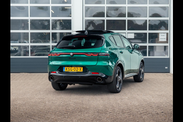 Alfa Romeo Tonale 1.3 Ibrida Plug-In Q4 270pk AWD Veloce | Teck Pack | Schuif/Kanteldak | Harman Kardon | 20"  | Bicolore
