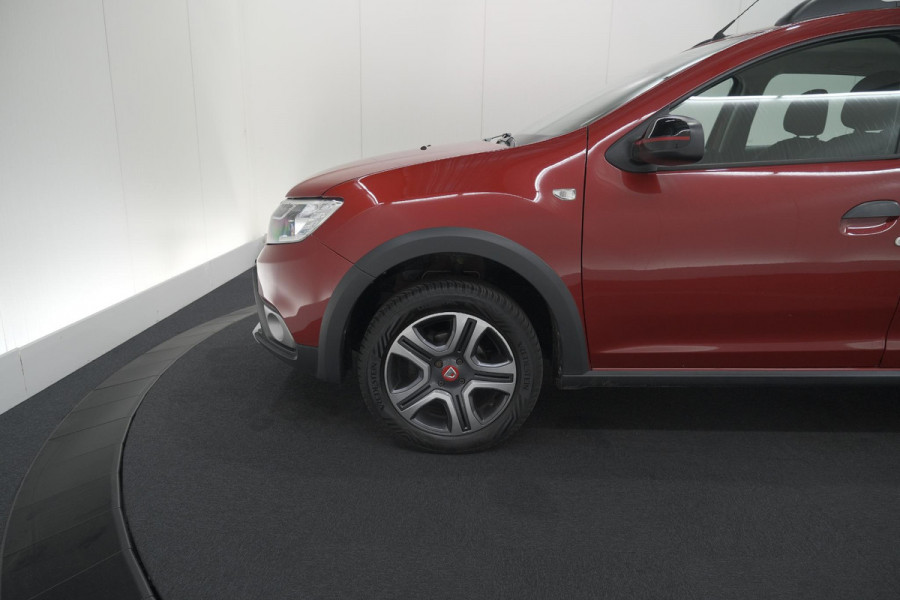 Dacia Sandero TCe 90 Tech Road | Trekhaak | Navigatie | Parkeersensoren