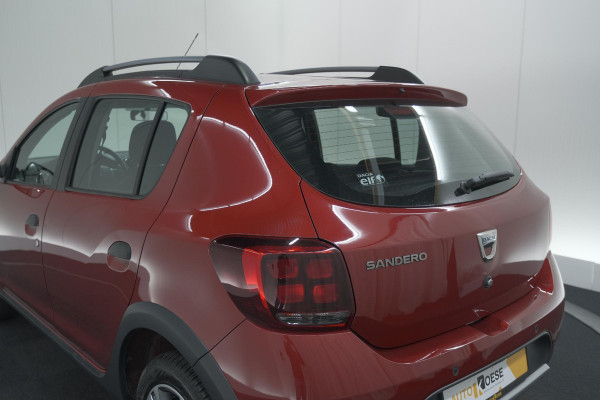 Dacia Sandero TCe 90 Tech Road | Trekhaak | Navigatie | Parkeersensoren