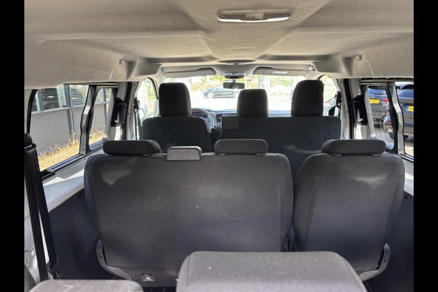 Opel Vivaro-e Combi L2H1 50 kWh 136 PK | 9.585 KM! | Climate Control | 9-persoons | Dubbele Zij-Schuifdeur | Privacy-Glass