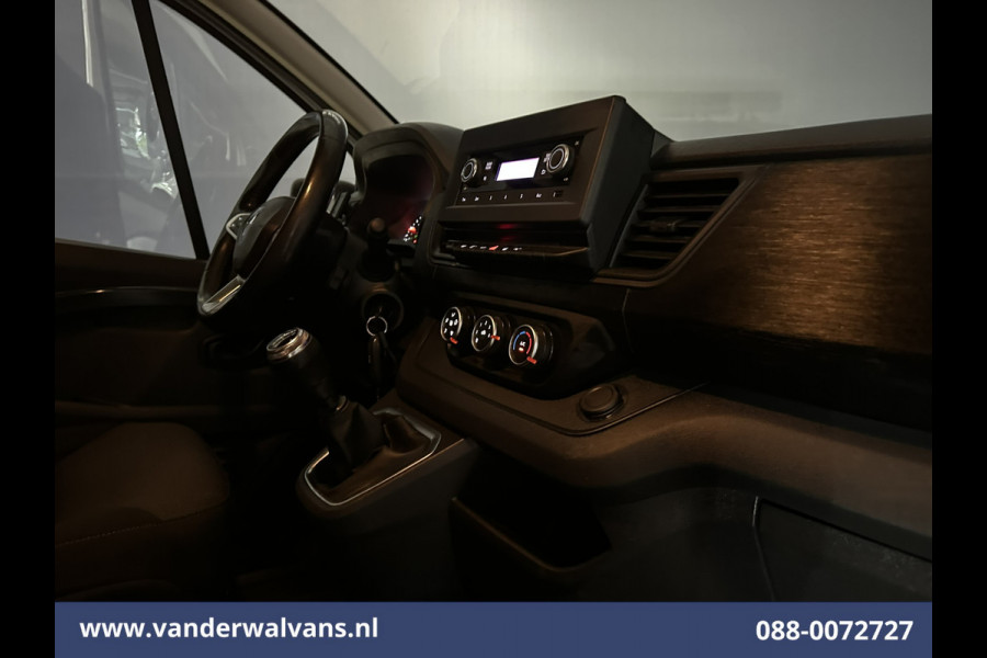 Renault Trafic 2.0 dCi 130pk L2H1 Euro6 Airco | Imperiaal | LED | Cruisecontrol | Parkeersensoren Bijrijdersbank