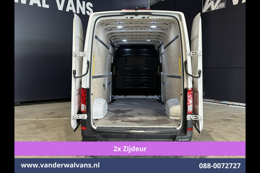 Volkswagen Crafter 2.0 TDI 141pk L4H3 L3H2 Euro6 Airco | 2x zijdeur | Camera | Apple Carplay | Android Auto Parkeersensoren, 3000kg trekvermogen, Bijrijdersbank