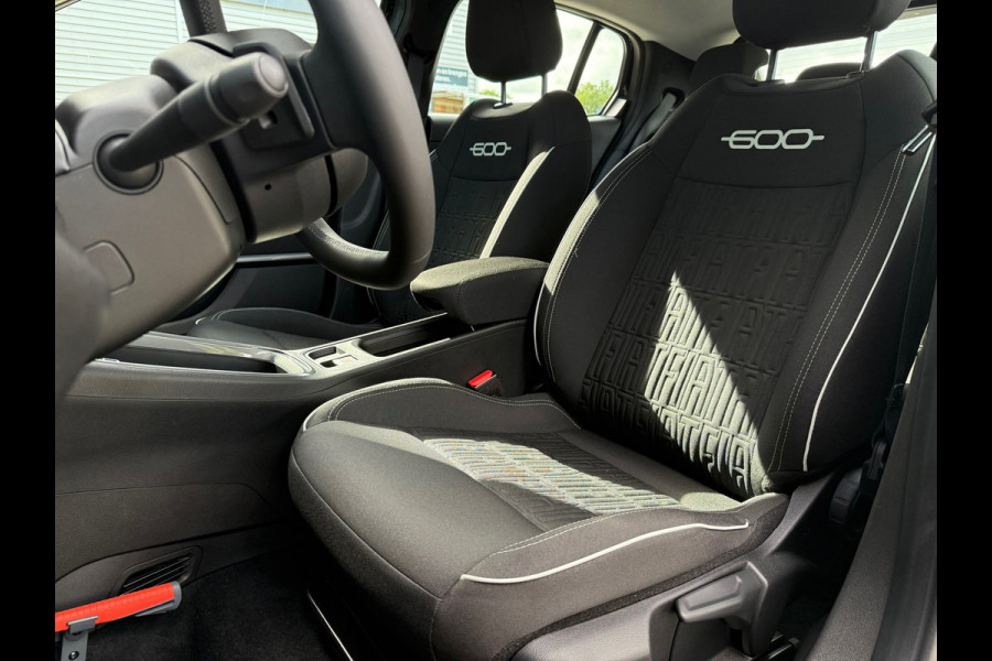 Fiat 600 1.2 Hybrid Urban - Automaat - Navi - Camera - Org.NL