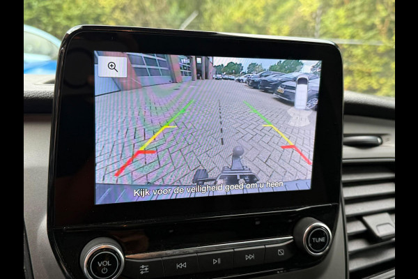 Ford Transit Custom 300 2.0 TDCI L2H1 Trend Trekhaak Navigatie Achteruitrijcamera Cruise Control Bluetooth Airco DAB  Zijschuifdeur Rechts Voorruitverwarming Parkeersensoren voor en Achter