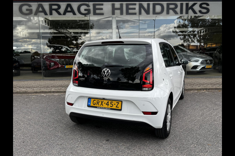 Volkswagen up! 1.0 | Airco | CC | Camera | Stoelverwarming | Navi via App | DAB+ |