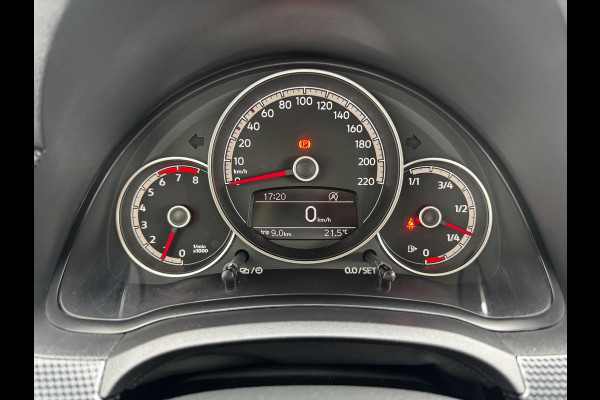 Volkswagen up! 1.0 | Airco | CC | Camera | Stoelverwarming | Navi via App | DAB+ |