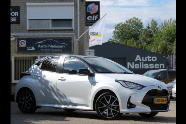 Toyota Yaris 1.5 Hybrid Executive Bi-Tone | LED KOPLAMPEN | NIEUWE ALL-SEASON BANDEN | LEDER | APPLE CARPLAY | STOELVERWARMING |