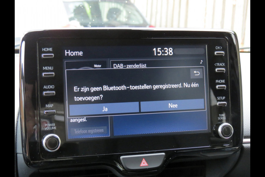 Toyota Yaris 1.5 Hybrid Executive Bi-Tone | LED KOPLAMPEN | NIEUWE ALL-SEASON BANDEN | LEDER | APPLE CARPLAY | STOELVERWARMING |
