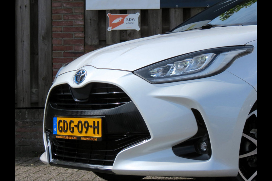 Toyota Yaris 1.5 Hybrid Executive Bi-Tone | LED KOPLAMPEN | NIEUWE ALL-SEASON BANDEN | LEDER | APPLE CARPLAY | STOELVERWARMING |