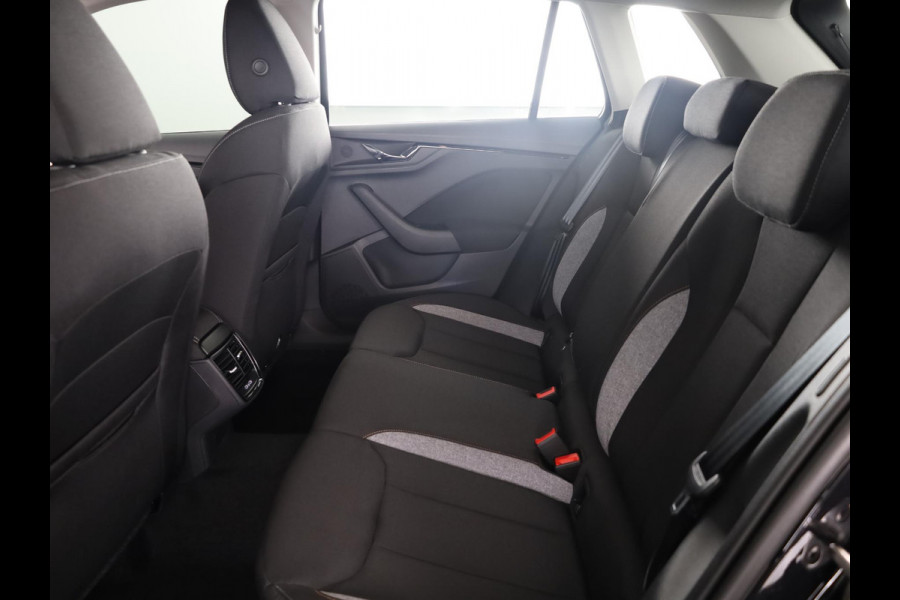 Škoda Kamiq Selection 1.0 TSI 115 pk 6 versn. Hand